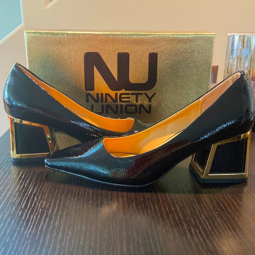 Ninety Union Square Toe Pump Black